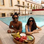 酒店 Cave Rooms&pool 格雷梅