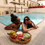 Cave Rooms&pool