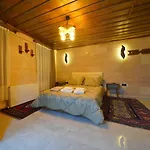 Hotel Cave Rooms&pool