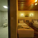 Cave Rooms&pool Hotel Göreme