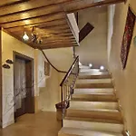 Cave Rooms&pool Göreme