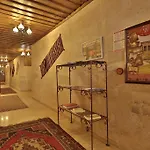 Cave Rooms&pool 2*