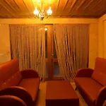 酒店 Cave Rooms&pool