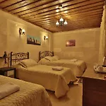 酒店 Cave Rooms&pool