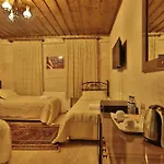 Cave Rooms&pool 2* Göreme