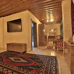 Cave Rooms&pool 2* Göreme