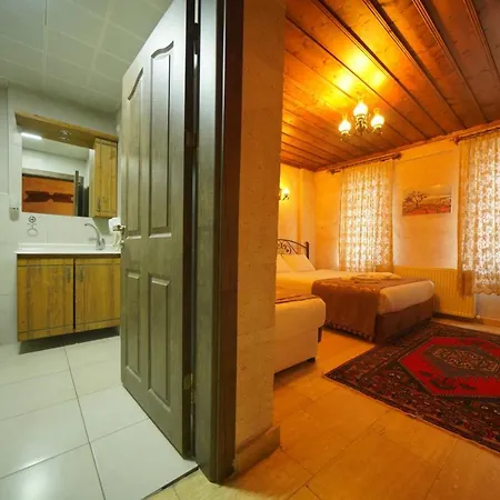 Cave Rooms&pool מלון 2*