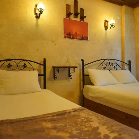 Cave Rooms&pool 2* Goreme