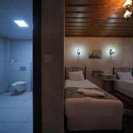 Cave Rooms&pool 2*