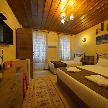 Hotel Cave Rooms&pool
