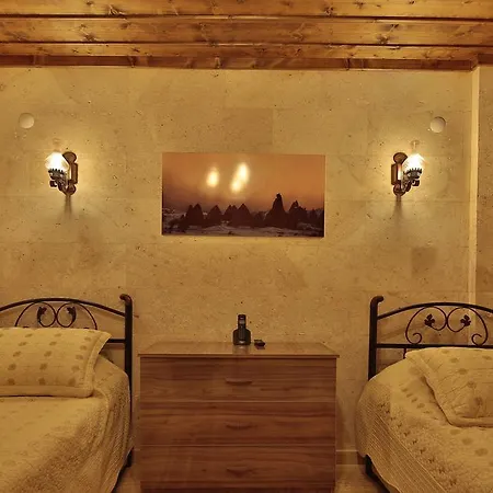 Cave Rooms&pool Goreme