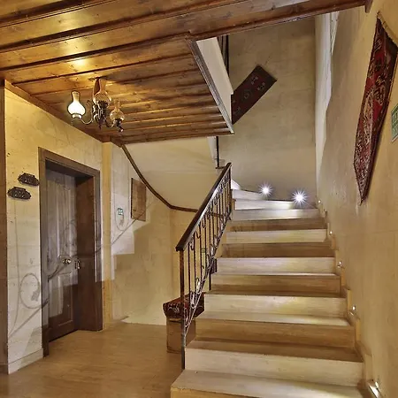 Cave Rooms&pool Гореме