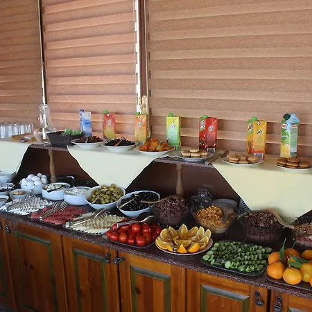 Cave Rooms&pool Hotel