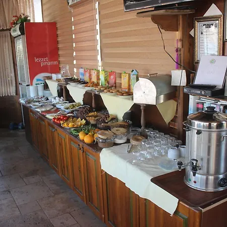 Cave Rooms&pool Hotel 2*