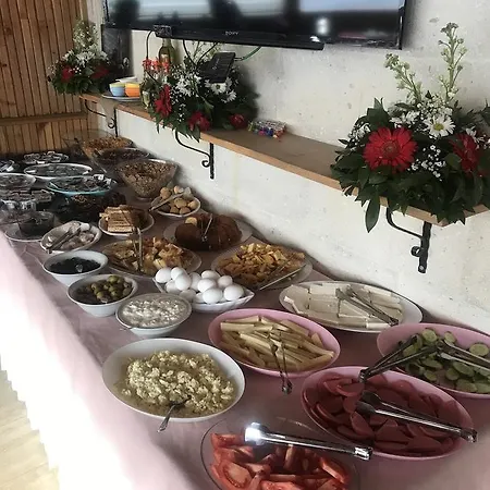 Hotel Cave Rooms&pool 2*