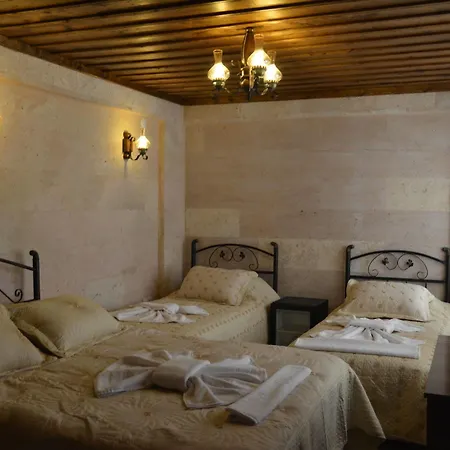 Cave Rooms&pool Göreme