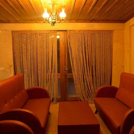 Отель Cave Rooms&pool