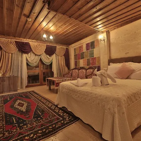 Cave Rooms&pool Отель 2*