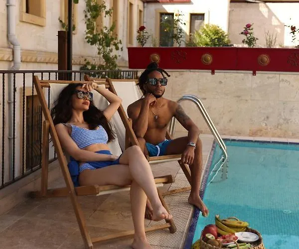 Отель Cave Rooms&pool Гореме