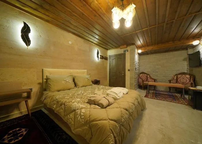 Cave Rooms&pool 2* ギョレメ