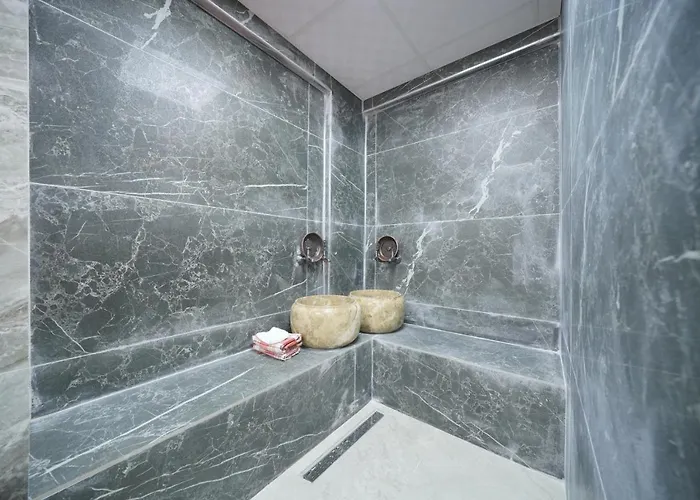 Cave Rooms&pool Отель Гореме