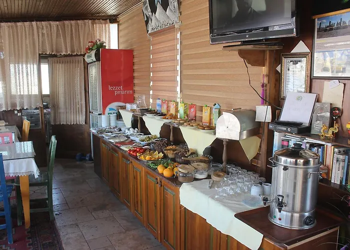 Отель Cave Rooms&pool 2*