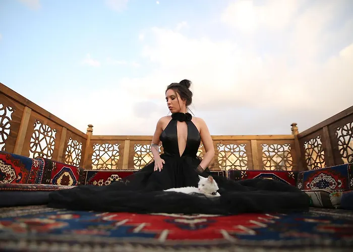 ホテル Cave Rooms&pool ギョレメ