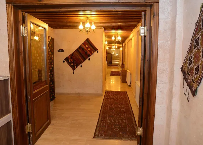 Отель Cave Rooms&pool 2*