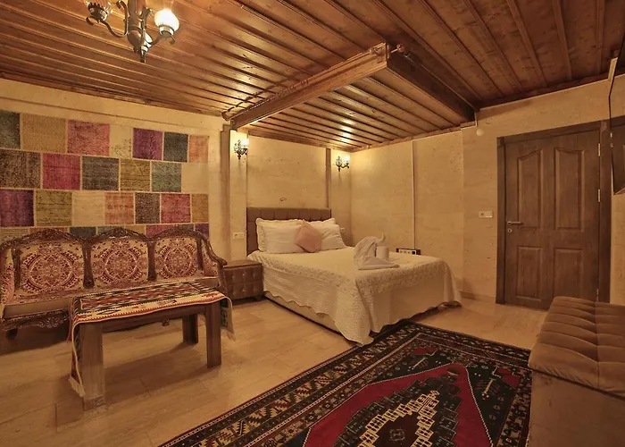 Cave Rooms&pool Отель Гореме